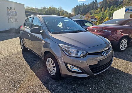 Hyundai i20 Classic KLIMA-ALLWETTERREIFEN-Guter Zustand