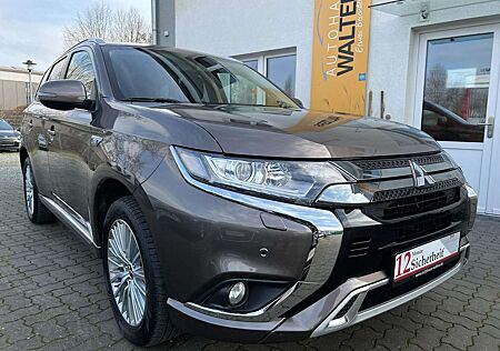 Mitsubishi Outlander 2.4 PHEV-4WD-Klima-Kamera-AHK-PDC-