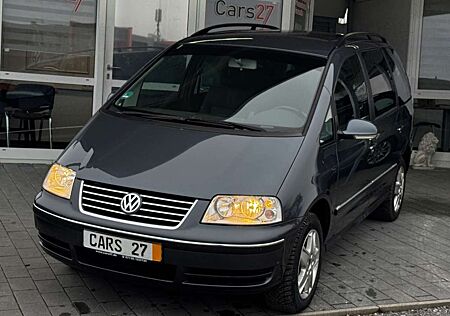 VW Sharan Volkswagen 1.9TDI AUTOMATIK 7-Sitzer Navi Klima PDC