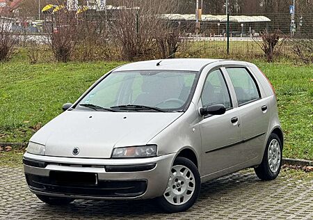 Fiat Punto 1.2 8V Dynamic Tüv Neu