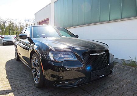 Chrysler 300C 300S V8 5,7 HEMI +Soundsystem B+ Komfortzugang