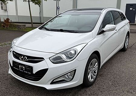 Hyundai i40 cw FIFA World Cup Edition TÜV NEU/TEMPOMAT/