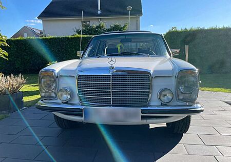Mercedes-Benz 280 E