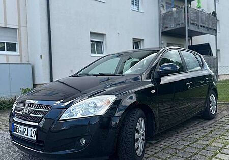 Kia Cee'd Ceed / 1.4