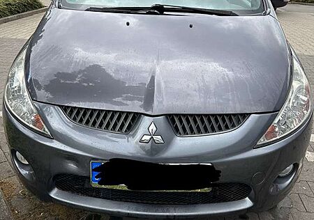 Mitsubishi Grandis 2.0 DI-D 7-Sitzer Intense
