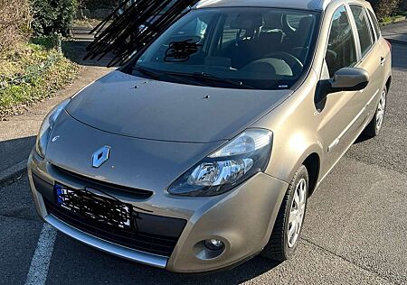 Renault Clio TCe 100 Grandtour TomTom Edition