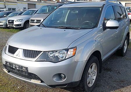 Mitsubishi Outlander 2.4 Invite