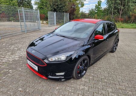 Ford Focus Lim. ST Sport/Navi/LED/Winterpaket/Tempo