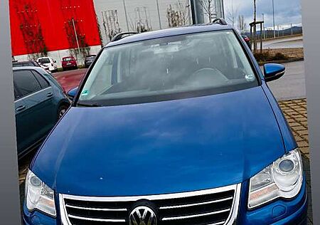 VW Touran Volkswagen Trendline