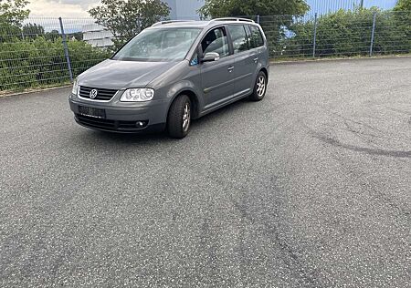 VW Touran Volkswagen Goal 7-Sitzen