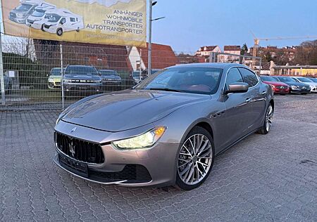 Maserati Ghibli 3.0 V6 Leder Rot Navi Kamera SHZ TÜV EU6
