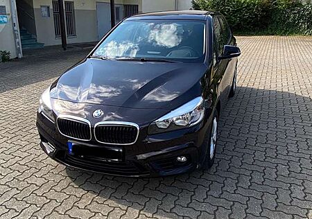 BMW 220 i Advantage