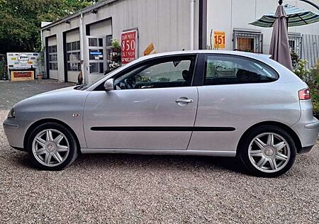 Seat Ibiza 1.4 TÜV 07/2027 !!
