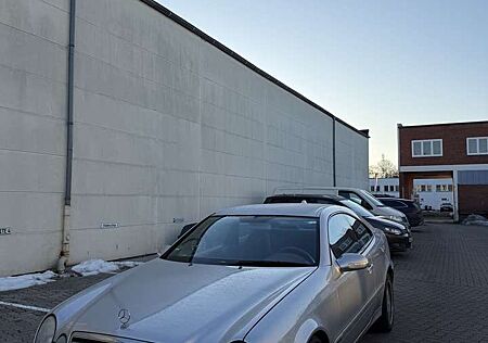 Mercedes-Benz CLK 230 Coupe Kompressor Avantgarde