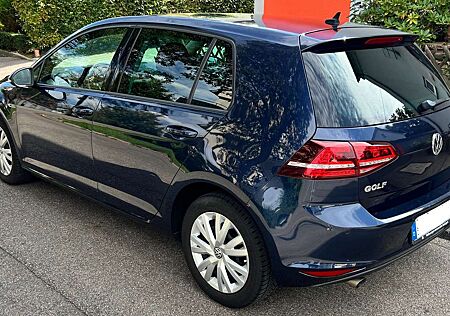 VW Golf Volkswagen 1.6 TDI BlueMotion Technology DSG Lounge