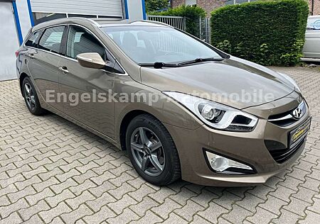 Hyundai i40 cw FIFA World Cup Edition/NAVI/AHK/KAMERA