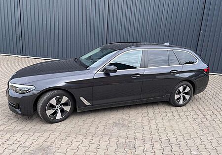 BMW 520d 520 Touring Aut., AHK, 4ZK