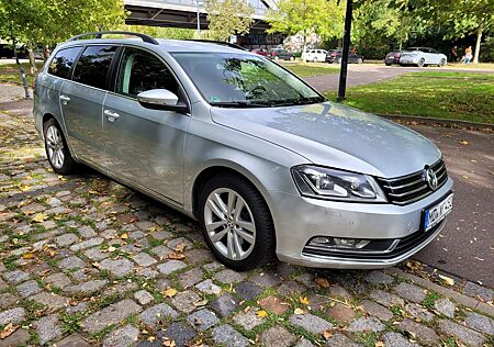 VW Passat Variant Volkswagen 2.0 TDI DSG BlueMotion Technology Comfortline