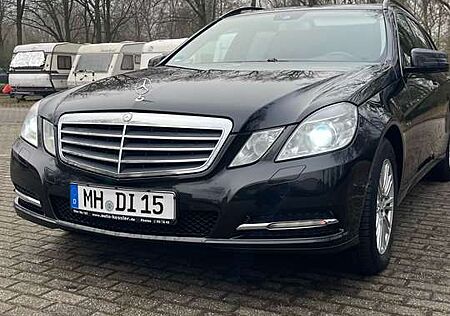 Mercedes-Benz E 220 CDI BlueEFFICIENCY Automatik