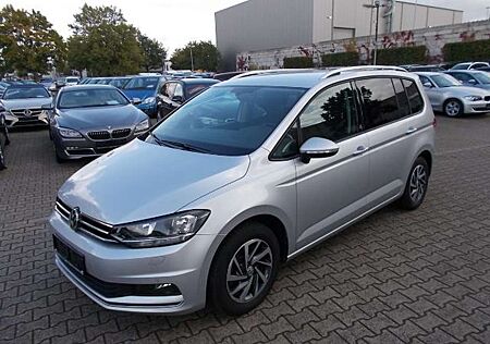 VW Touran Volkswagen Sound, Navi, Winterpaket, Parksensoren