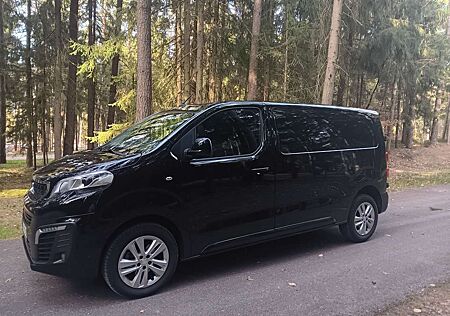 Peugeot Expert L2H1 EAT8 Premium