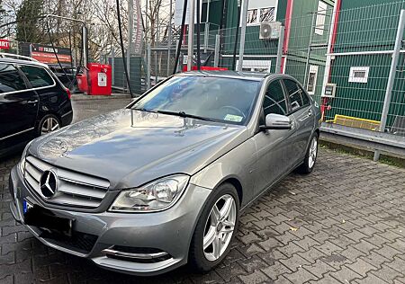 Mercedes-Benz C 180 T BlueEFFICIENCY Avantgarde