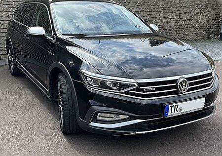 VW Passat Alltrack gebraucht kaufen VW Passat Alltrack Volkswagen 2.0 TDI 4Motion DSG AHK MATRIX MASSAGE TÜV NEU