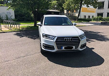 Audi Q7 3.0 TDI quattro tiptronic