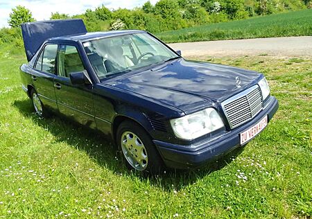 Mercedes-Benz E 300 Turbo D