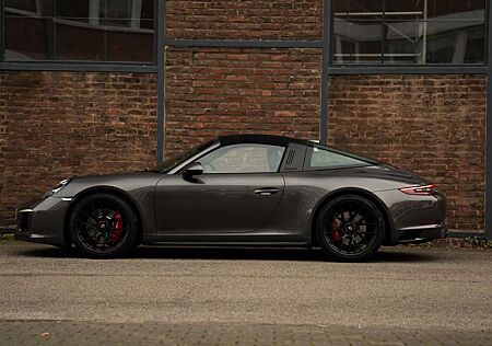 Porsche 991 .2 Targa 4 GTS Approved 11/26 Voll