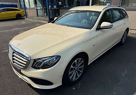 Mercedes-Benz E 200 *Shzg*Kamera*Leder*Navi*SportStyle*1.Hand*