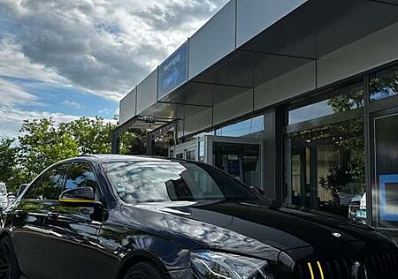 Mercedes-Benz E 350 Tüv Neu/// Mercedes in stilvollem Schwarz/Gelb