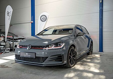 VW Golf Volkswagen GTI TCR *ACC*Navi*RFK*Ass. Syst.*ServiceNeu