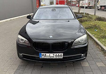BMW 750i 750 xDrive TÜV 11.26
