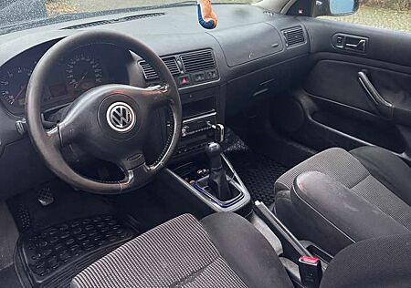 VW Golf Volkswagen IV 2.0