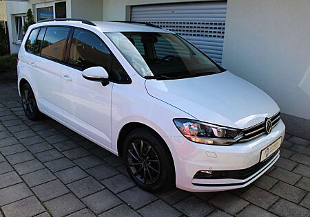 VW Touran Volkswagen 2.0 TDI SCR Comfortline Klimaautomatik ACC PDC Sit