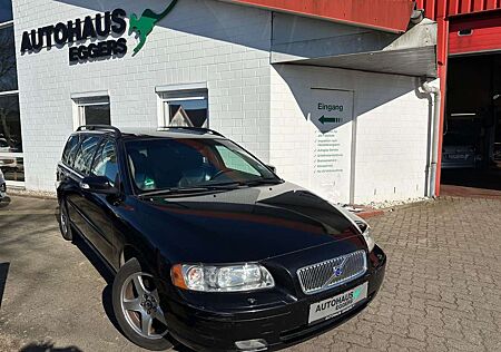 Volvo V70 Kombi 2.4 Edition Comfort/AUT/SHZ/LEDER/AHK