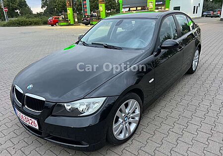 BMW 320 i Limousine/Automatik/Leder/aus 1.Besitz !