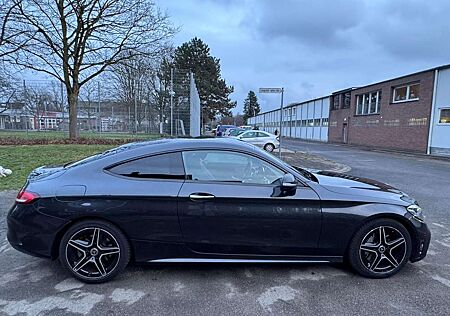Mercedes-Benz C 300 Coupe 4Matic 9G-TRONIC AMG Line
