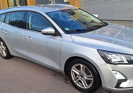 Ford Focus 1.5 EcoBlue Start-Stopp-System COOL&CONNECT