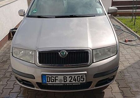 Skoda Fabia 1.4 16V Automatik Syle Edition