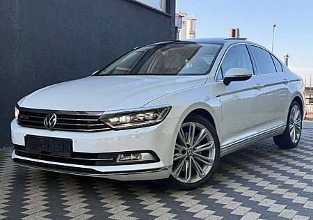 VW Passat Volkswagen Lim High R-Line Pano Ldr/Beige 4M SDH DGT