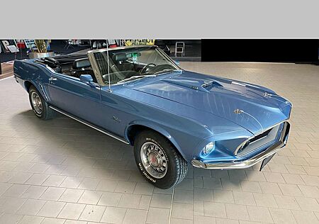 Ford Mustang 428 Cobra Jet Cabrio