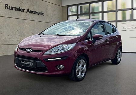 Ford Fiesta Titanium *KLIMAAUT.*SHZ*PDC*BLUET*TÜV NEU