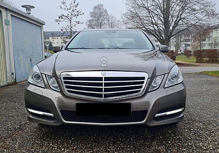 Mercedes-Benz E 300 CDI BlueEfficiency (212.021)