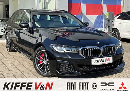 BMW 530 i Touring M SPORT PANO KAMERA HUD LEDER HIFI