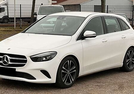 Mercedes-Benz B 220 4Matic #Kam#SHZ#Business##LED#Sound#Nav#18Alu#