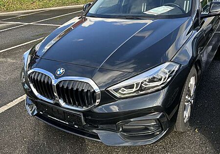 BMW 120d 120 xDrive Aut. Edition Colorvision