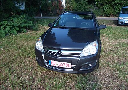 Opel Astra 1.6 Caravan Selection 110 Jahre TÜV neu