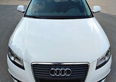 Audi A3 Sportback Diesel 2.0 TDI Sportback DPF S line S